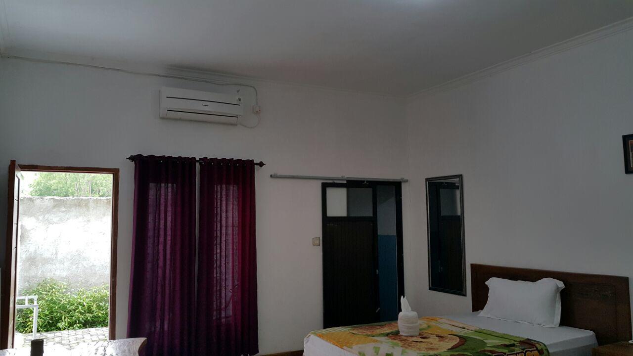 Jo Homestay Selong Belanak Exteriör bild